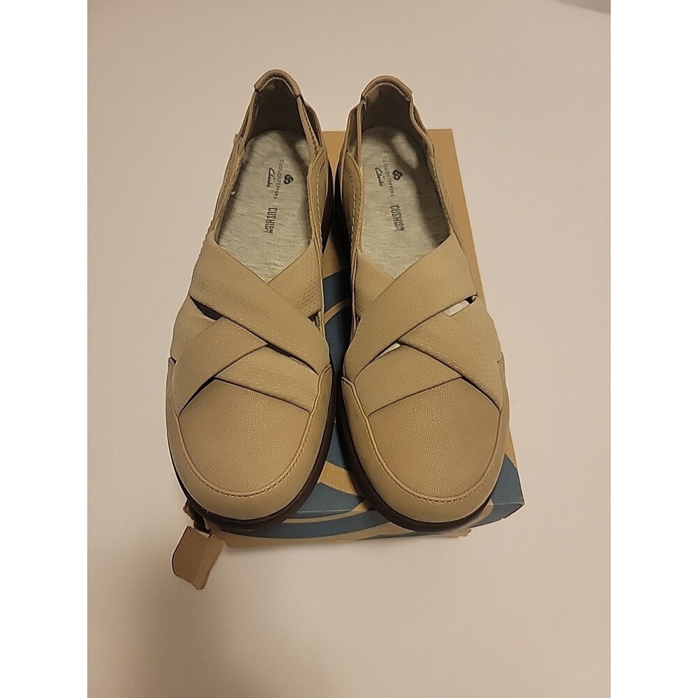 Clarks Loafers Women's Sillian 2.0 Star  Slip On Shoes Sand Synthetic Size 6.5 M